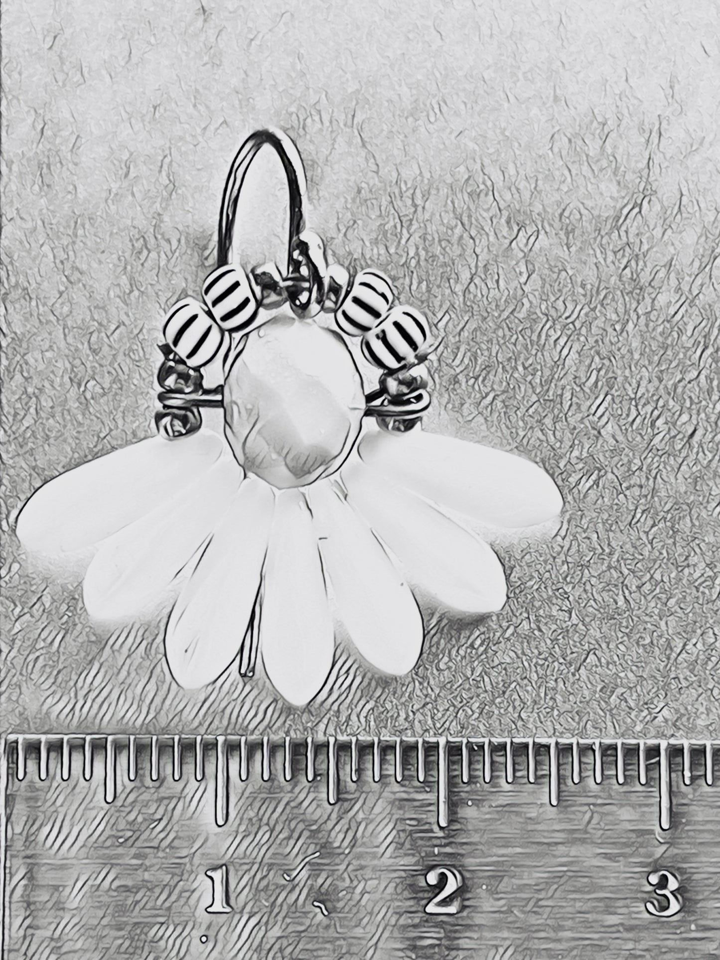 Mini blomsterørering med hvide dråbe glasperler og mørkeblå perle