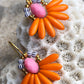 Mini blomsterørering med orange dråbe glasperler og lille lyserød perle