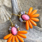 Mini blomsterørering med orange dråbe glasperler og lille lyserød perle