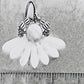 Mini blomsterørering med lysegule dråbe glasperler og lille gul glasperle