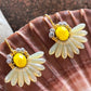 Mini blomsterørering med lysegule dråbe glasperler og lille gul glasperle
